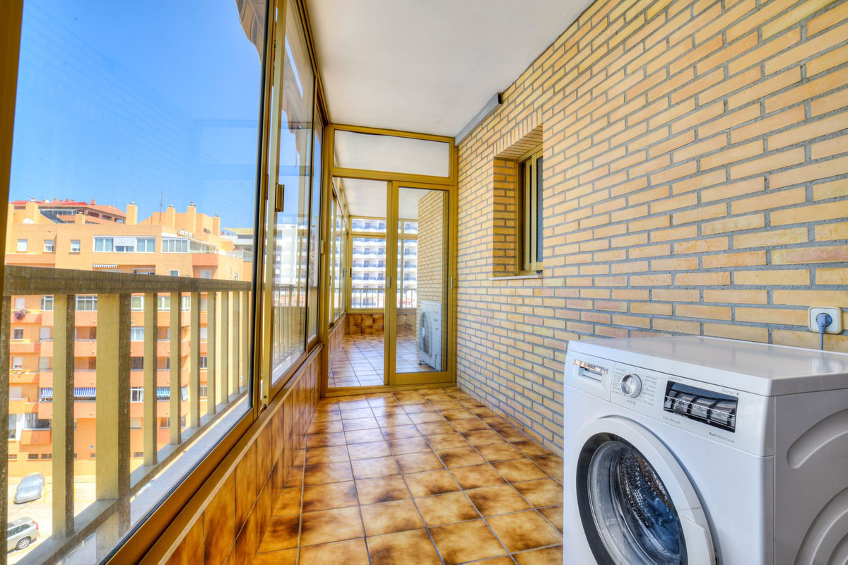 3 Bed Apartment for sale in Fuengirola Costa Del Sol, Málaga, Spain