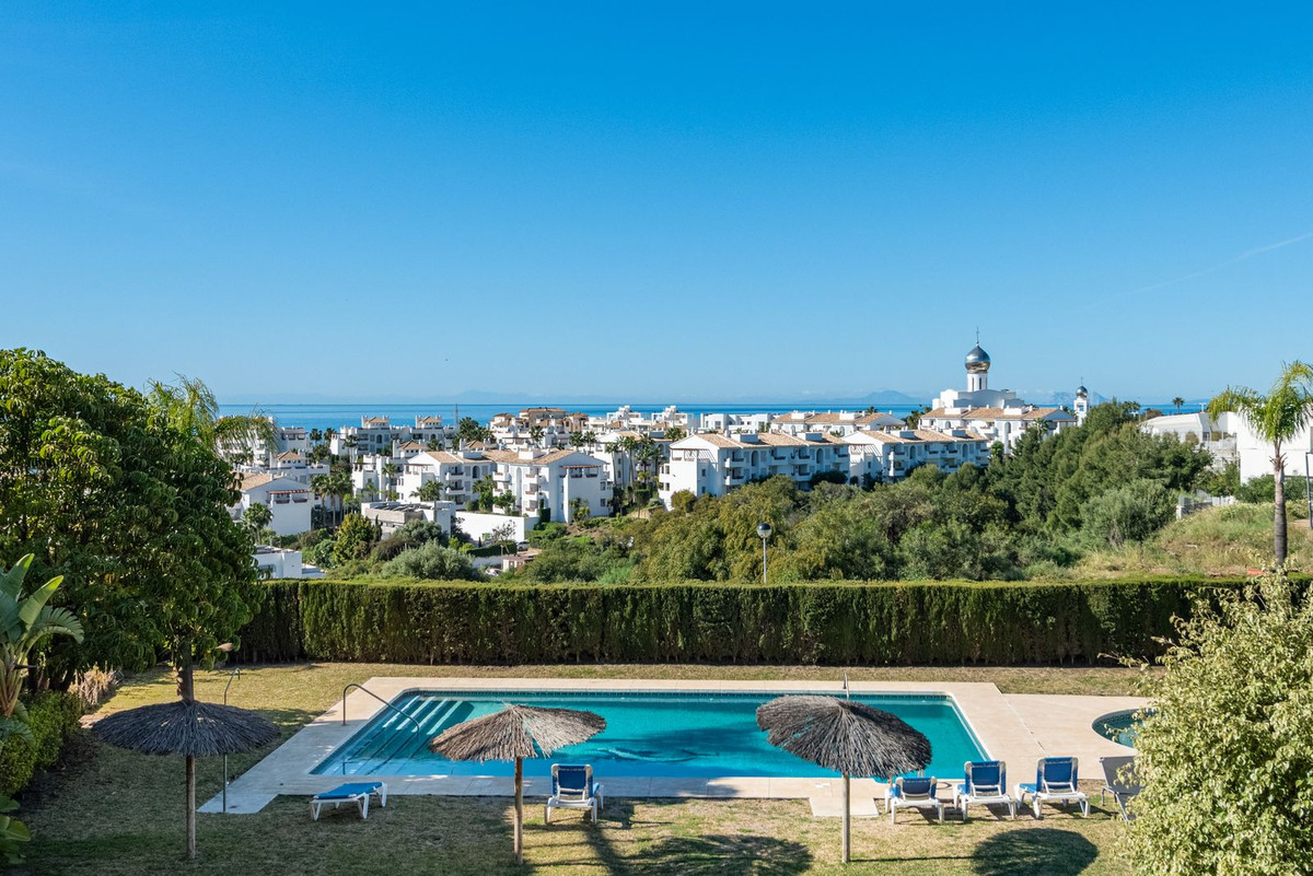 Se vende Apartamento Planta Media de 3 dormitorios en Costa Del Sol, Málaga, España