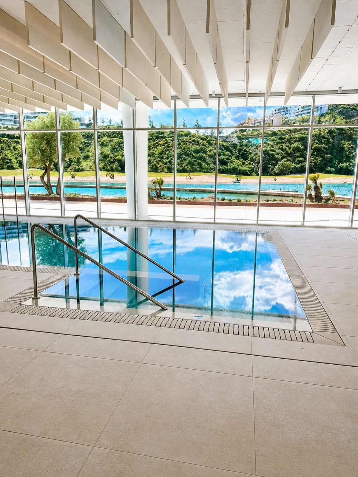 4 Bed Apartment for sale in La Quinta Costa Del Sol, Málaga, Spain