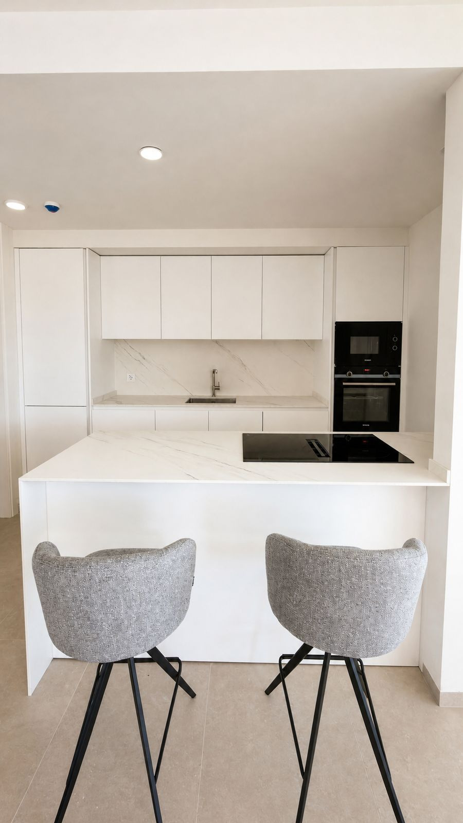 4 Bed Apartment for sale in La Quinta Costa Del Sol, Málaga, Spain