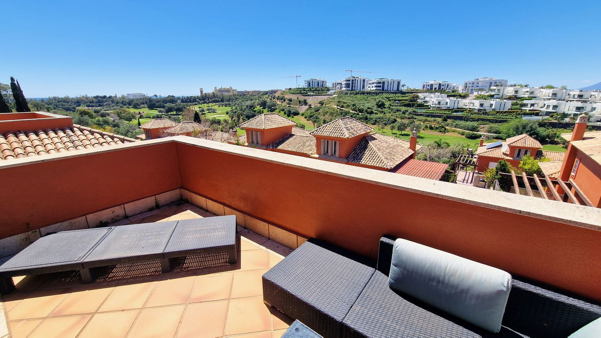 5 Bed Townhouse for sale in Santa Clara Costa Del Sol, Málaga, Spain