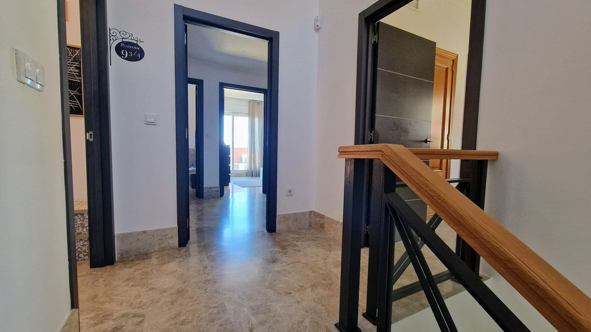 5 Bed Townhouse for sale in Santa Clara Costa Del Sol, Málaga, Spain