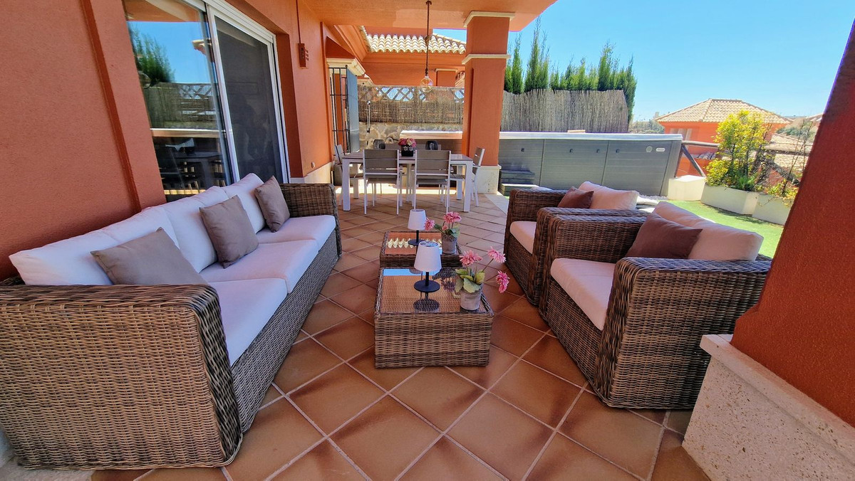 5 Bed Townhouse for sale in Santa Clara Costa Del Sol, Málaga, Spain
