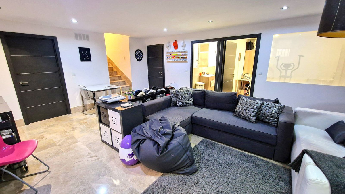 5 Bed Townhouse for sale in Santa Clara Costa Del Sol, Málaga, Spain