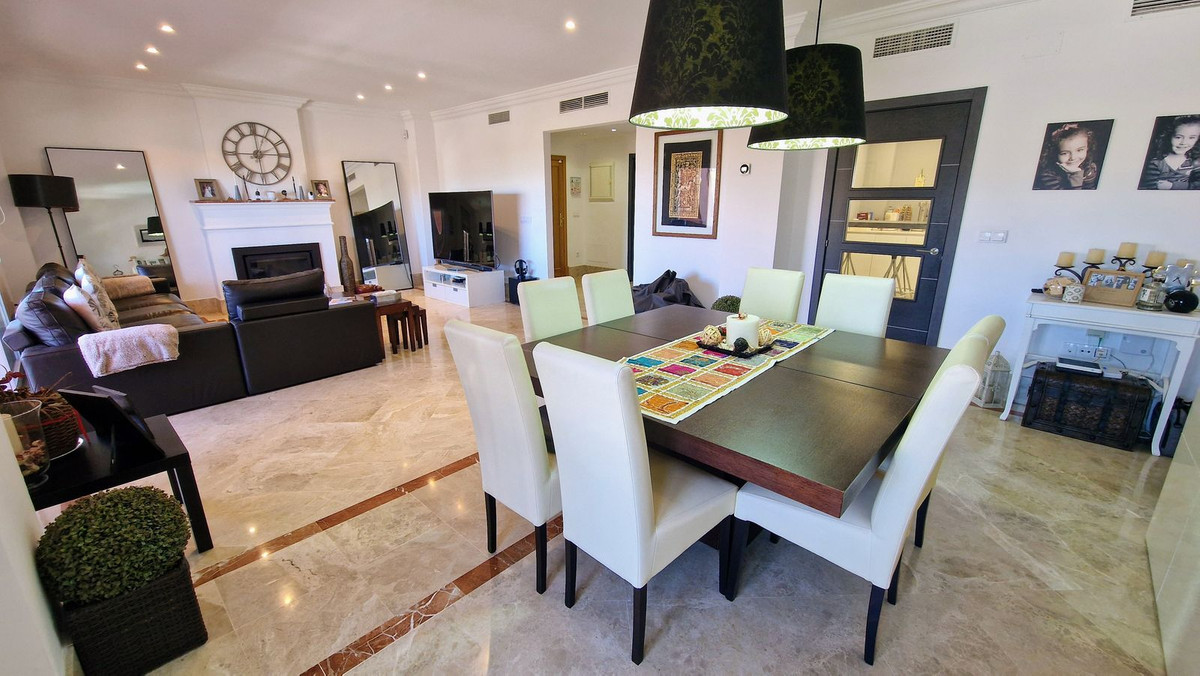 5 Bed Townhouse for sale in Santa Clara Costa Del Sol, Málaga, Spain