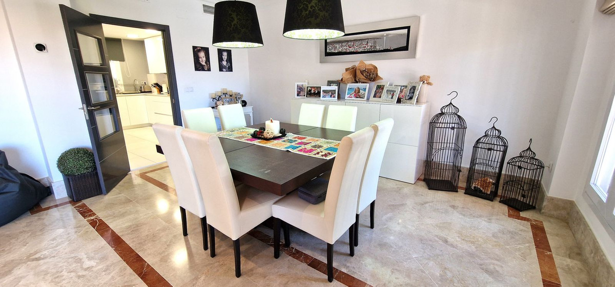 5 Bed Townhouse for sale in Santa Clara Costa Del Sol, Málaga, Spain
