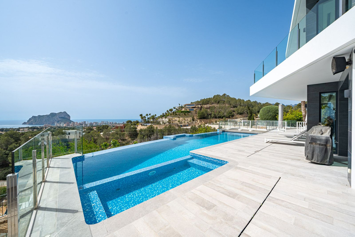 4 Bed Townhouse for sale in Benissa Costa Blanca, Alicante, Spain