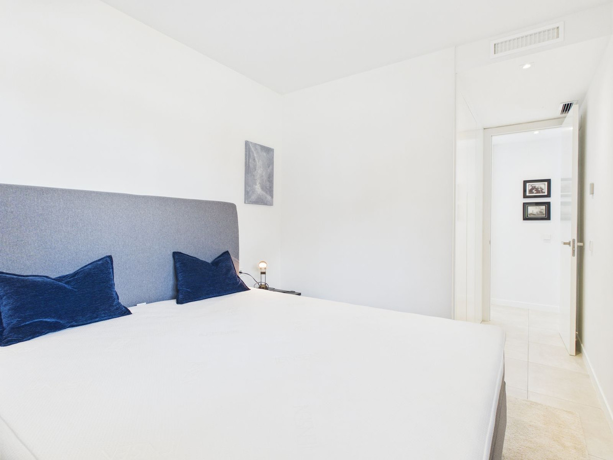Se vende Apartamento Planta Baja de 4 dormitorios en Costa Del Sol, Málaga, España
