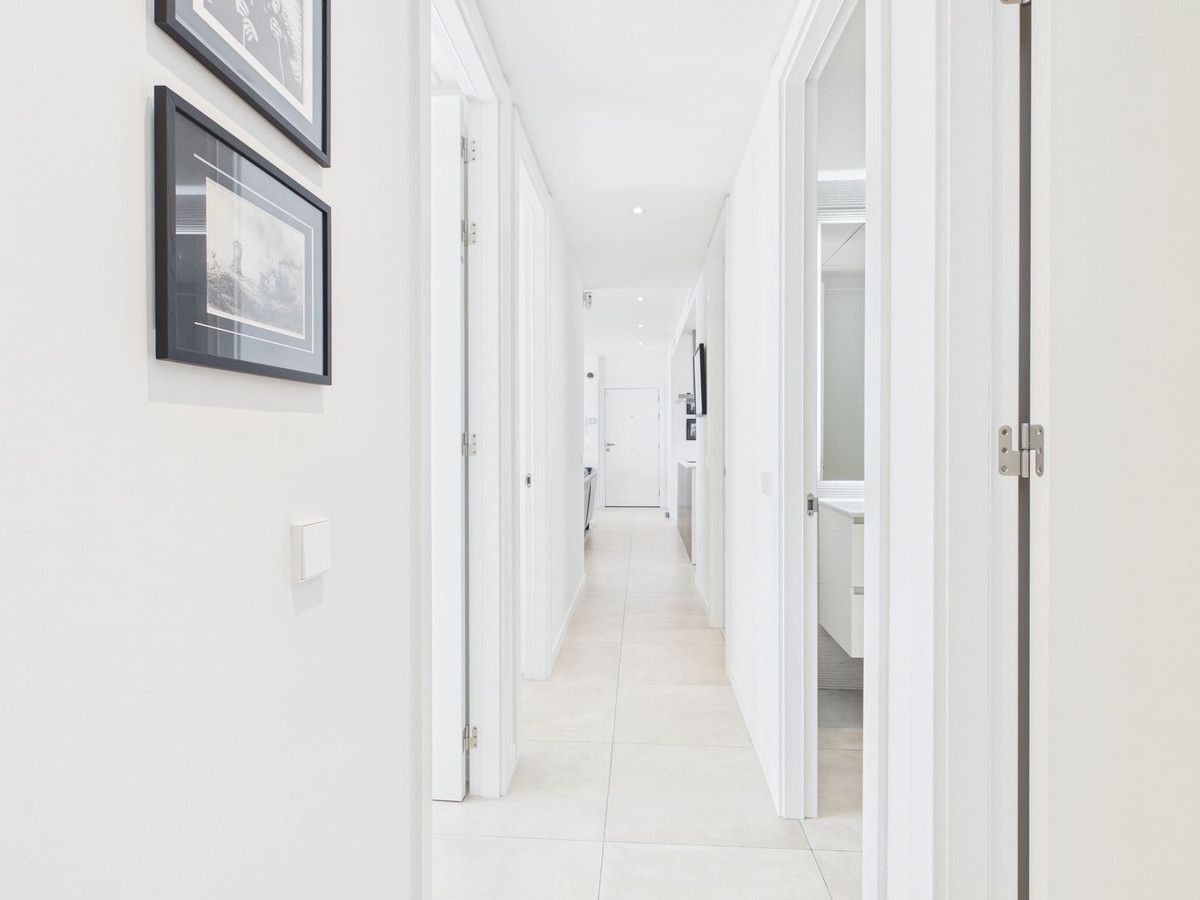 Se vende Apartamento Planta Baja de 4 dormitorios en Costa Del Sol, Málaga, España