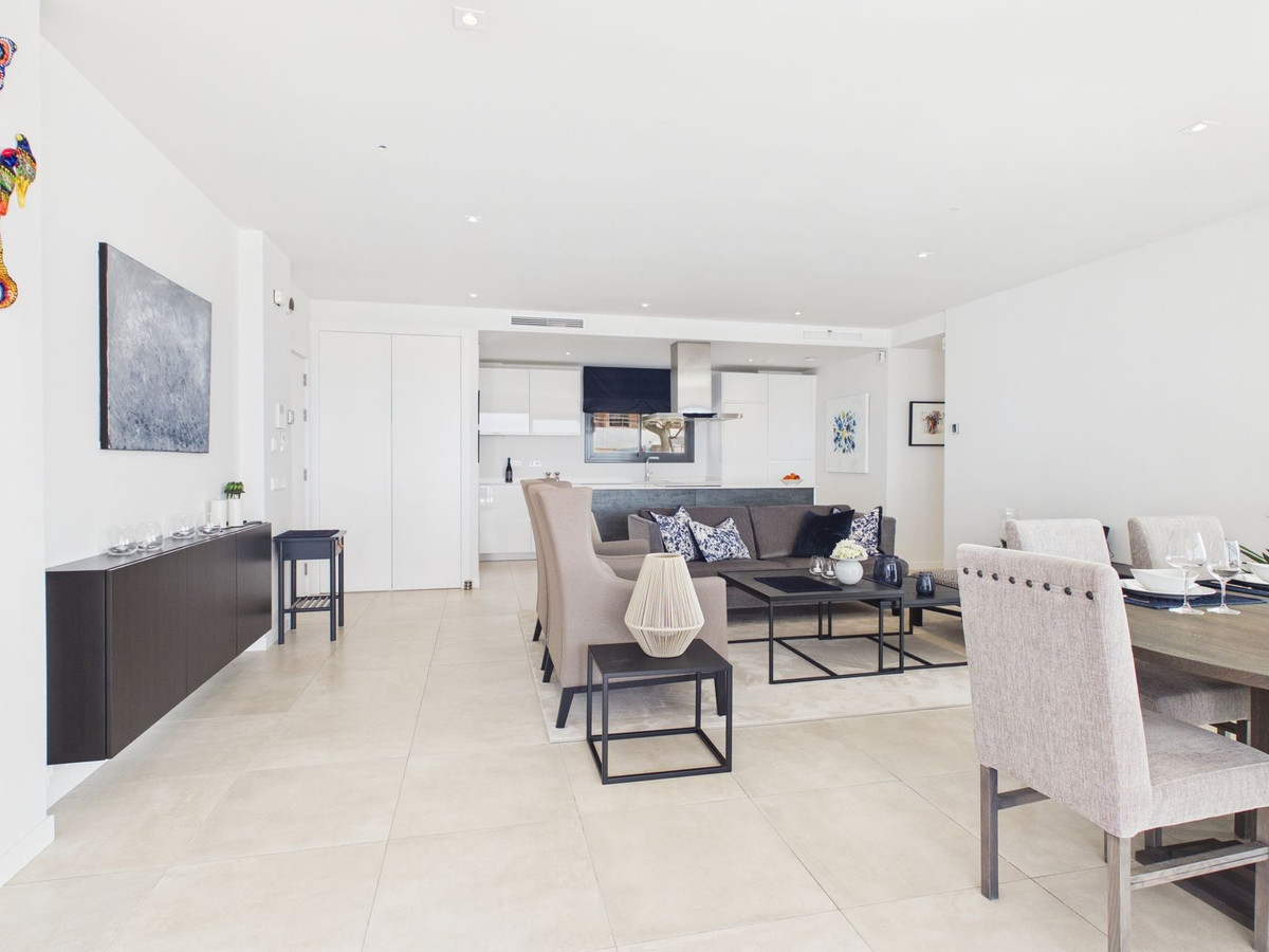 Se vende Apartamento Planta Baja de 4 dormitorios en Costa Del Sol, Málaga, España