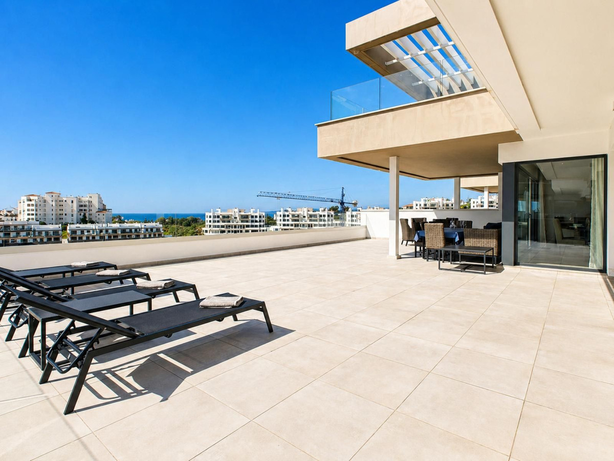 Se vende Apartamento Planta Baja de 4 dormitorios en Costa Del Sol, Málaga, España