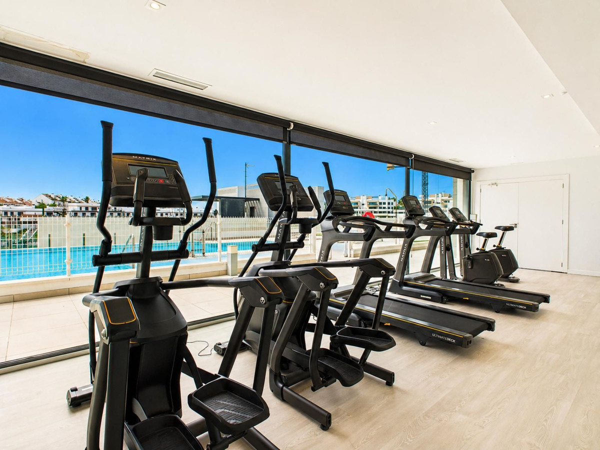 Se vende Apartamento Planta Baja de 4 dormitorios en Costa Del Sol, Málaga, España