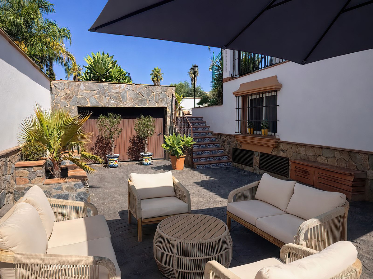 4 Bed Townhouse for sale in Alhaurín El Grande Costa Del Sol, Málaga, Spain