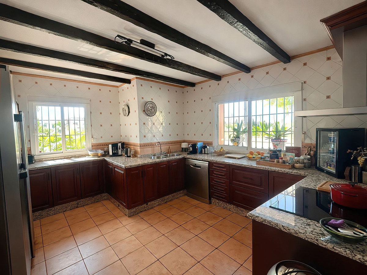 4 Bed Townhouse for sale in Alhaurín El Grande Costa Del Sol, Málaga, Spain