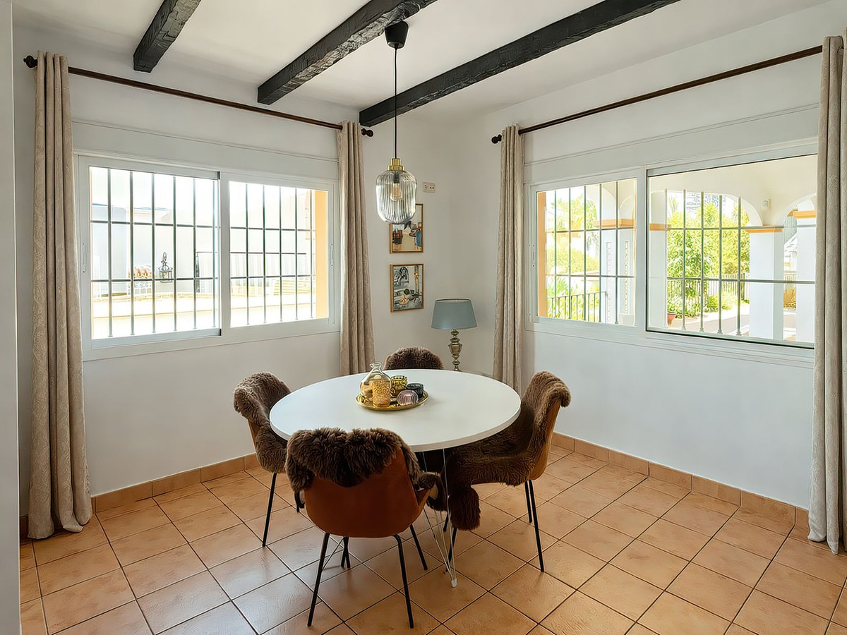 4 Bed Townhouse for sale in Alhaurín El Grande Costa Del Sol, Málaga, Spain