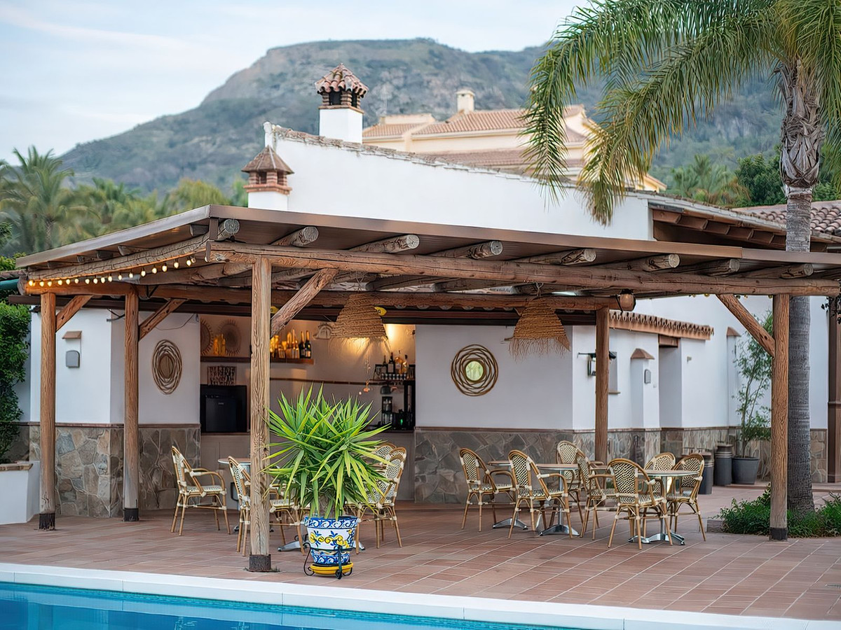 4 Bed Townhouse for sale in Alhaurín El Grande Costa Del Sol, Málaga, Spain
