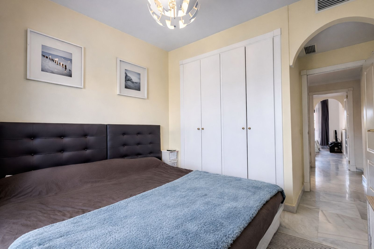 Se vende Apartamento Planta Media de 2 dormitorios en Costa Del Sol, Málaga, España