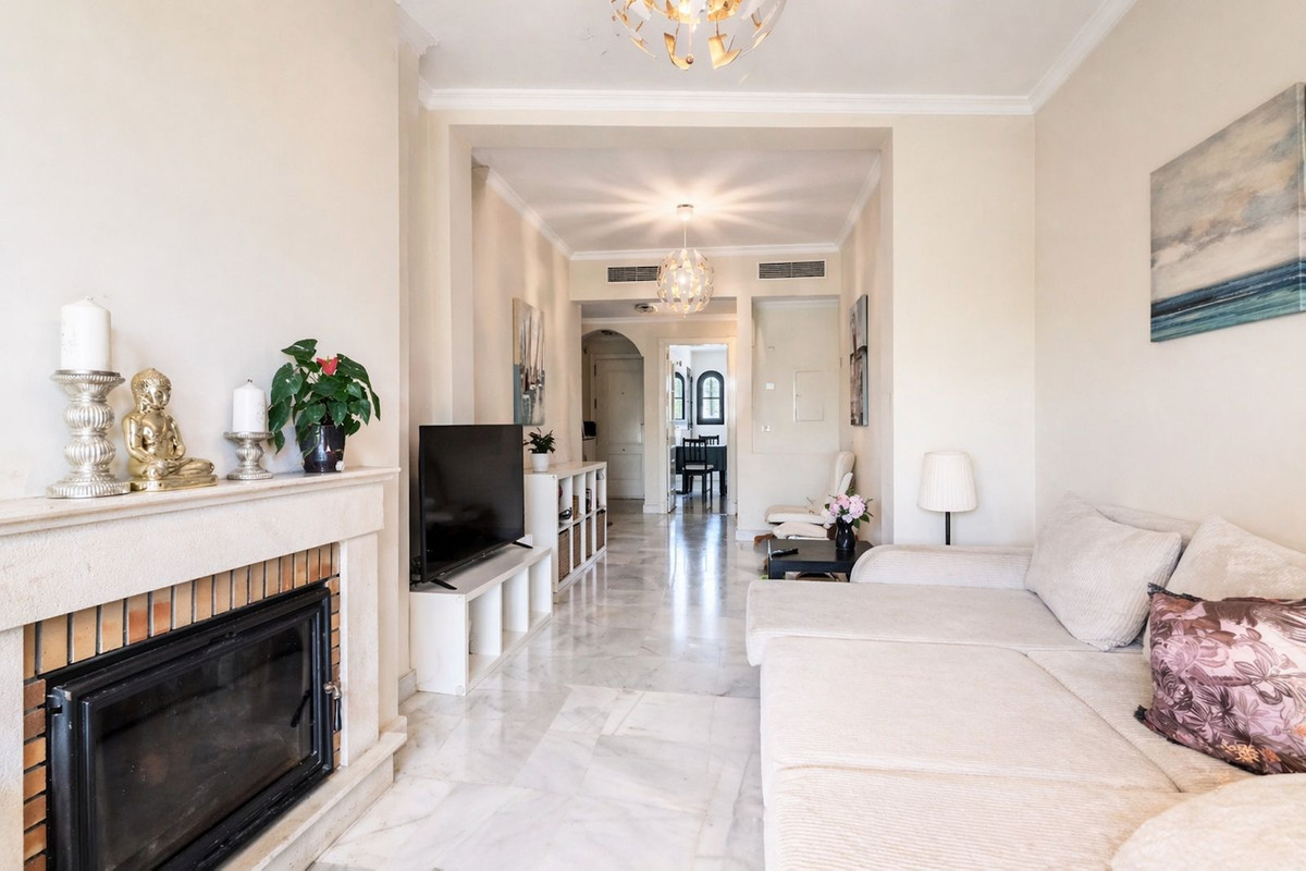 Se vende Apartamento Planta Media de 2 dormitorios en Costa Del Sol, Málaga, España