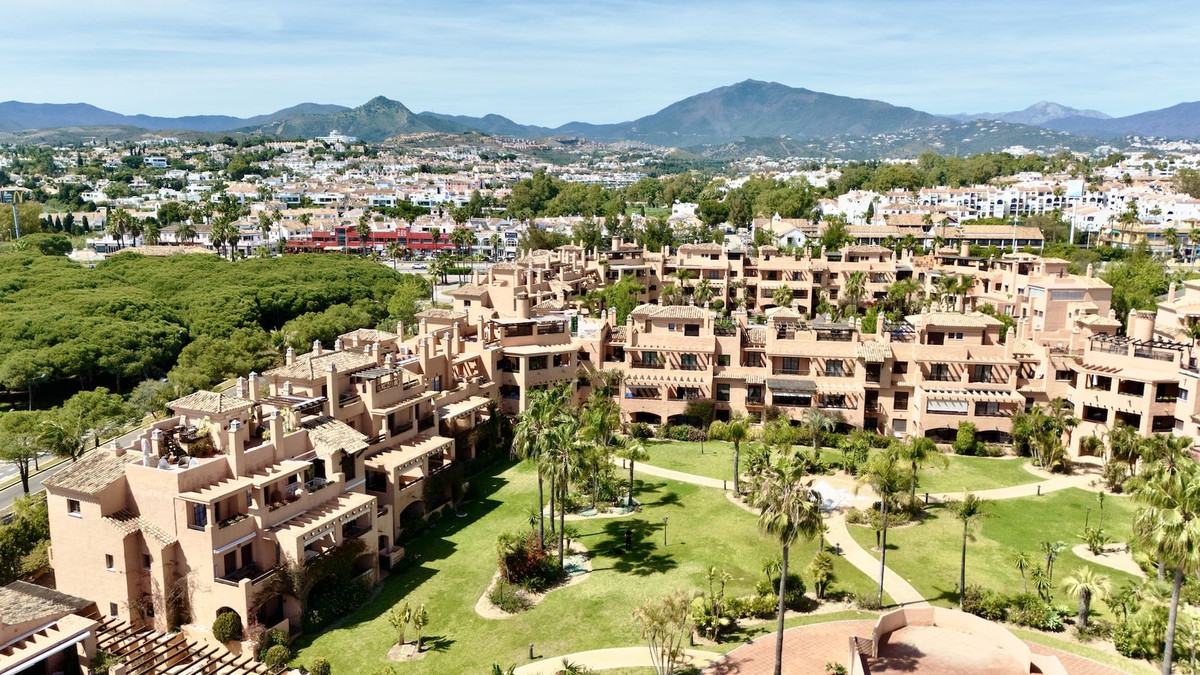 Se vende Apartamento Planta Media de 2 dormitorios en Costa Del Sol, Málaga, España