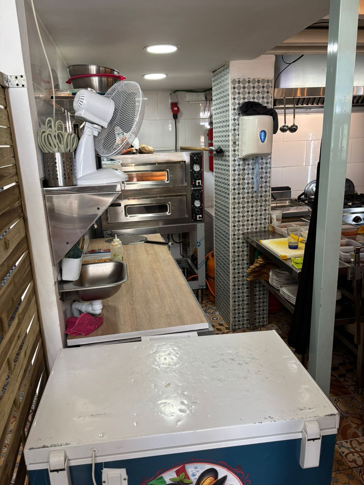 Commercial unit for sale in Estepona Costa Del Sol, Málaga, Spain
