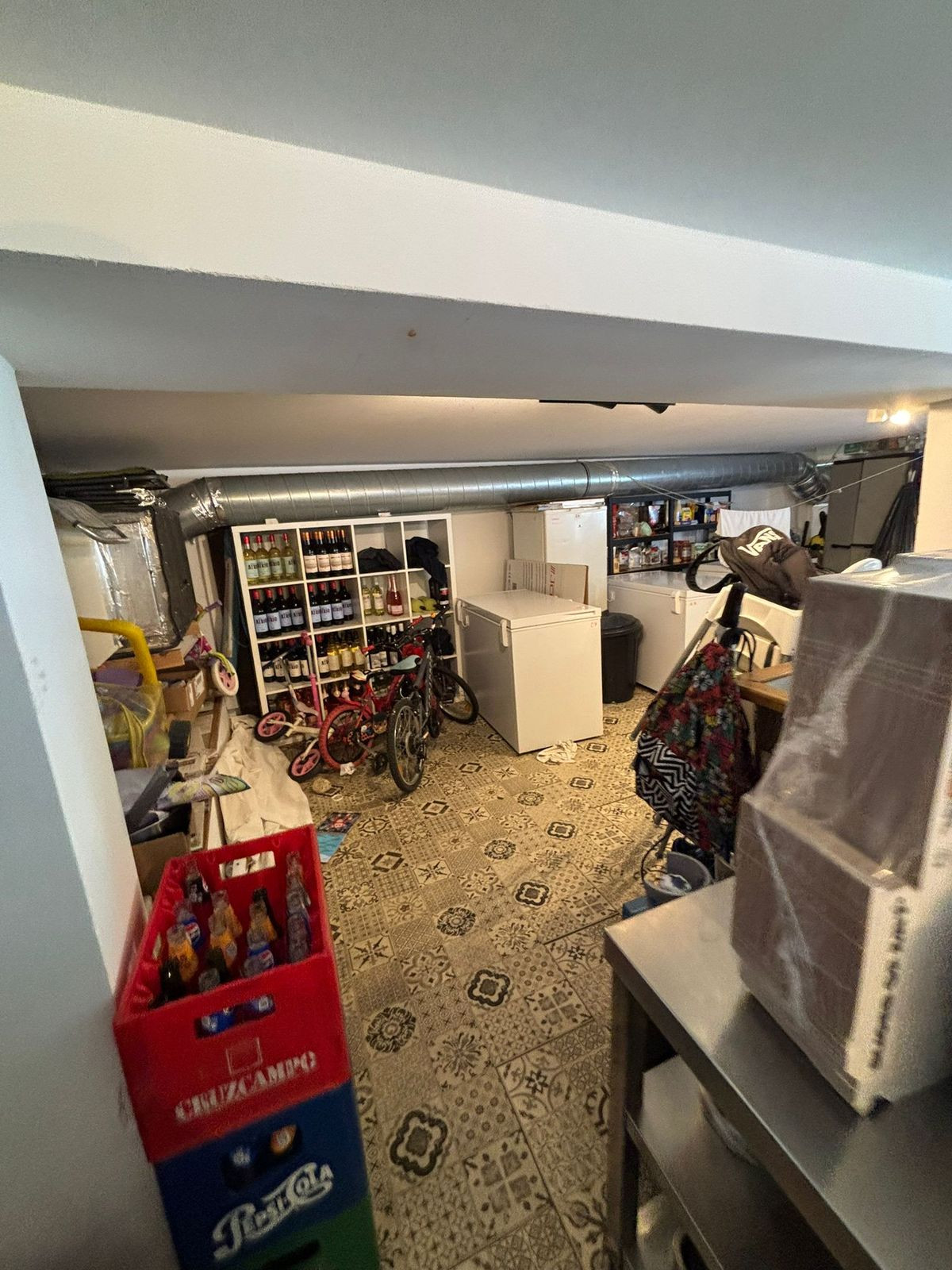 Commercial unit for sale in Estepona Costa Del Sol, Málaga, Spain
