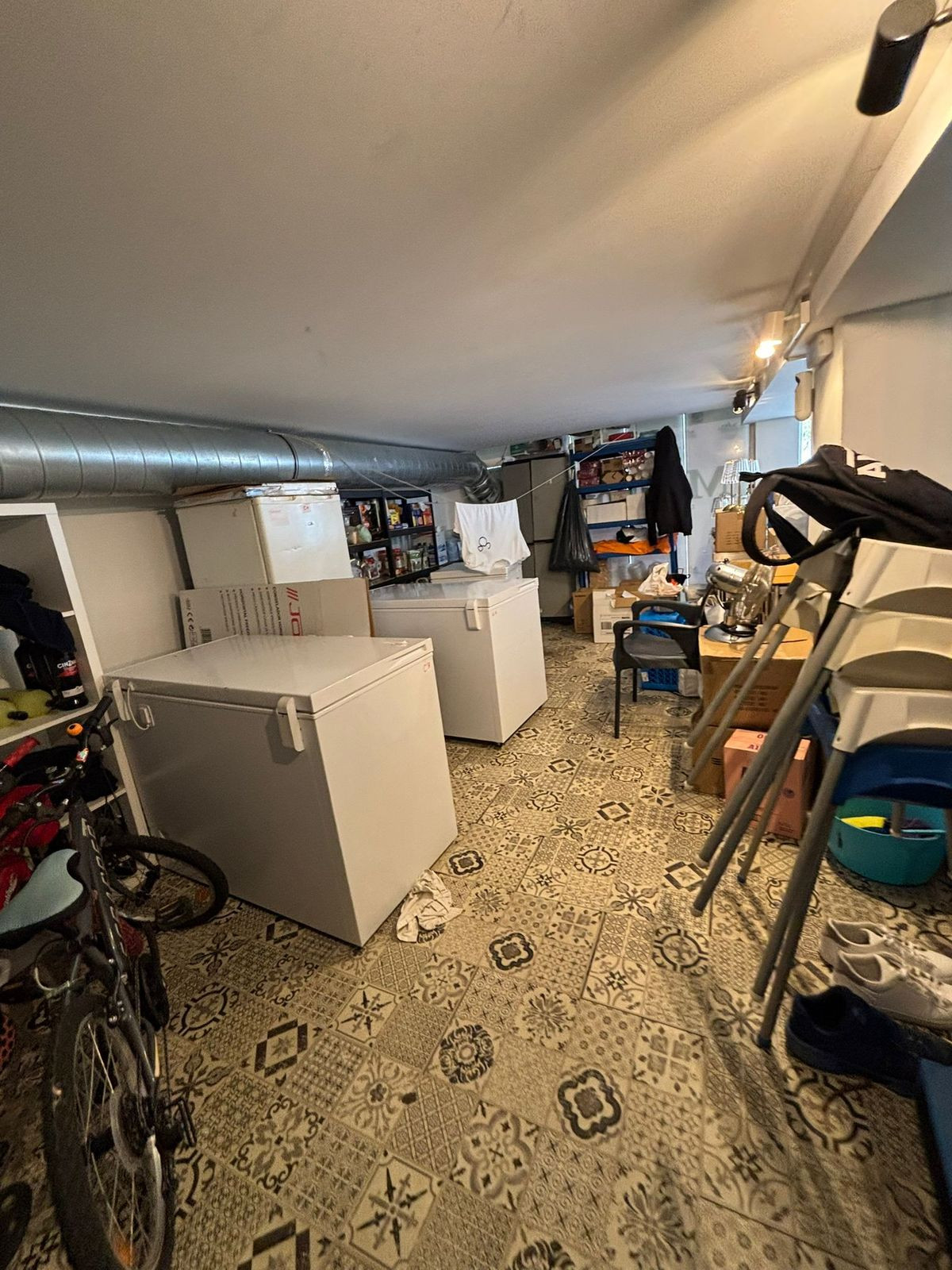 Commercial unit for sale in Estepona Costa Del Sol, Málaga, Spain
