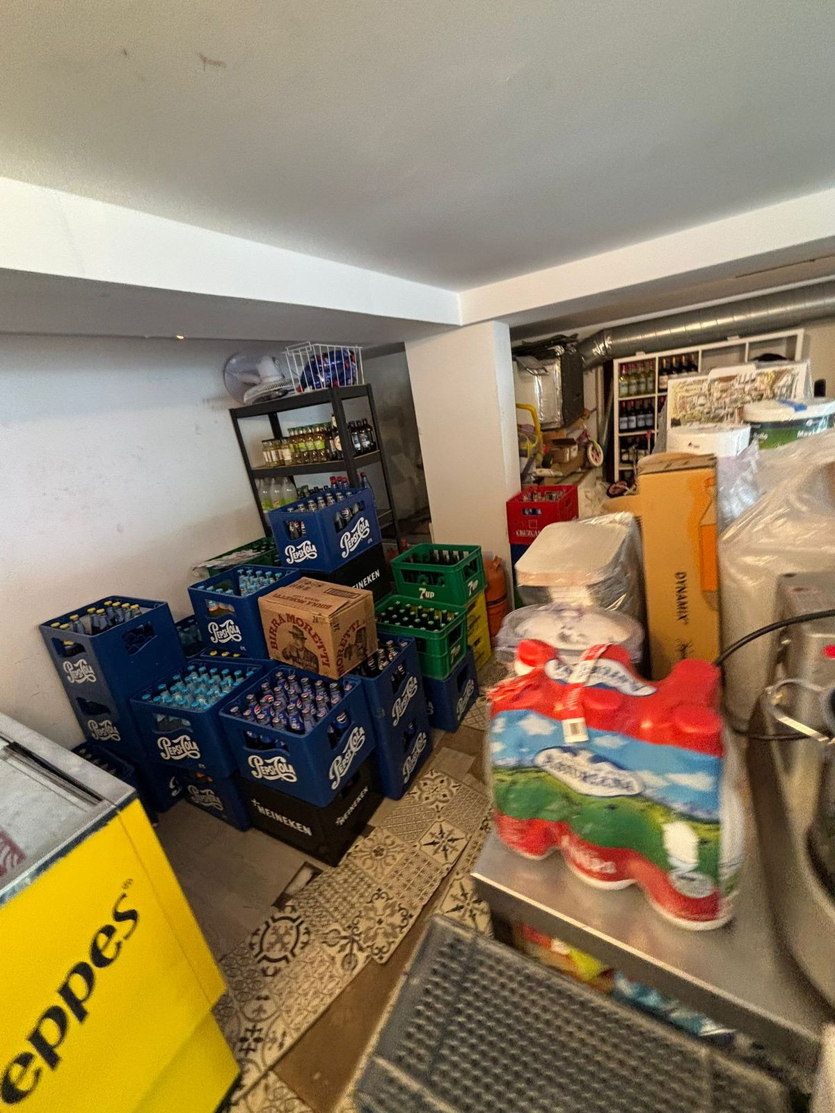 Commercial unit for sale in Estepona Costa Del Sol, Málaga, Spain