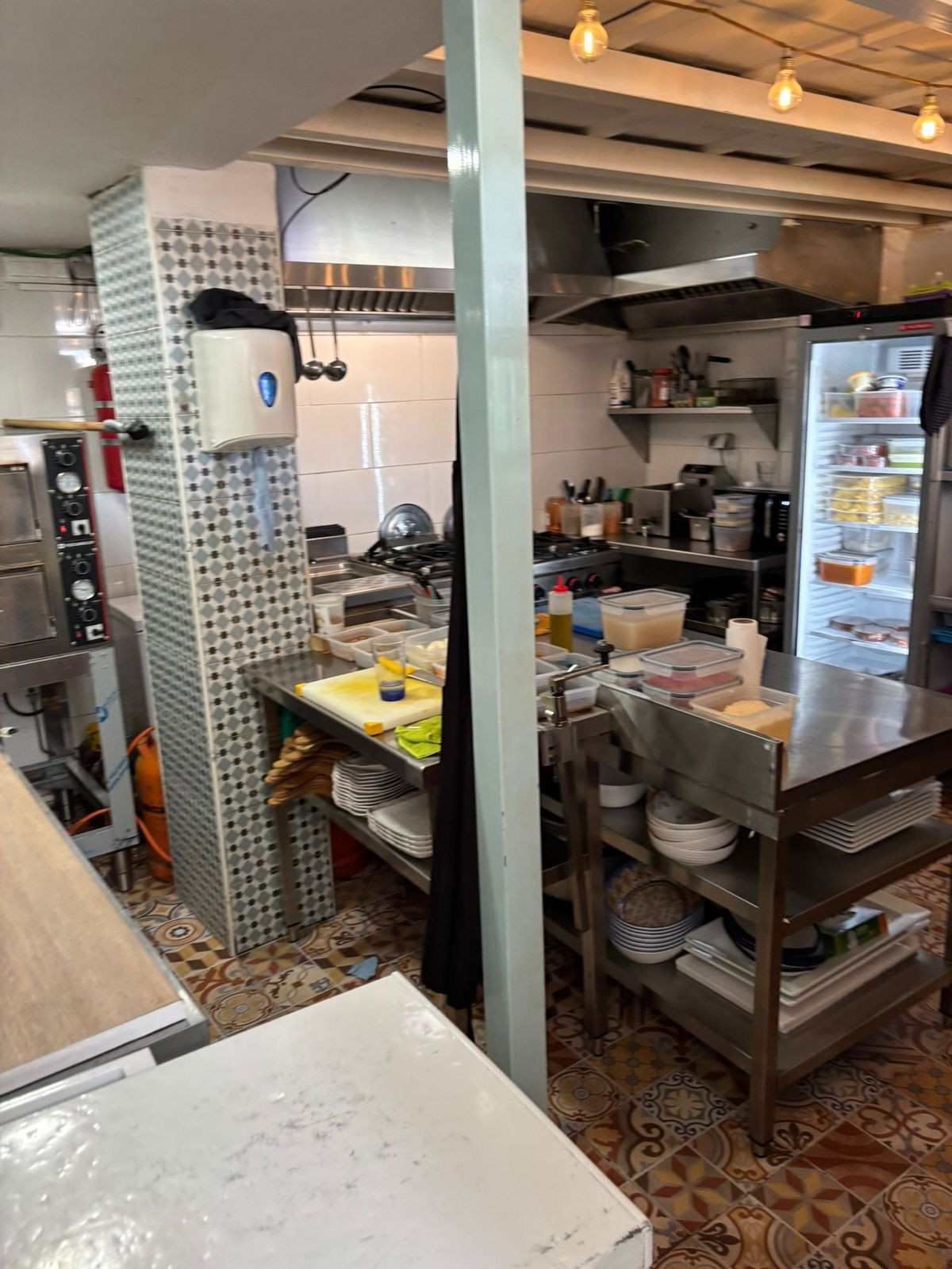 Commercial unit for sale in Estepona Costa Del Sol, Málaga, Spain