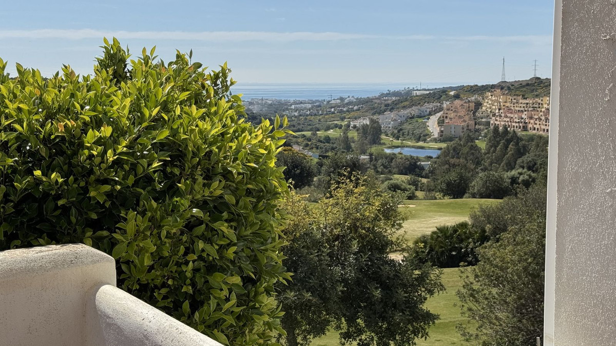 2 Bed Apartment for sale in Estepona Costa Del Sol, Málaga, Spain