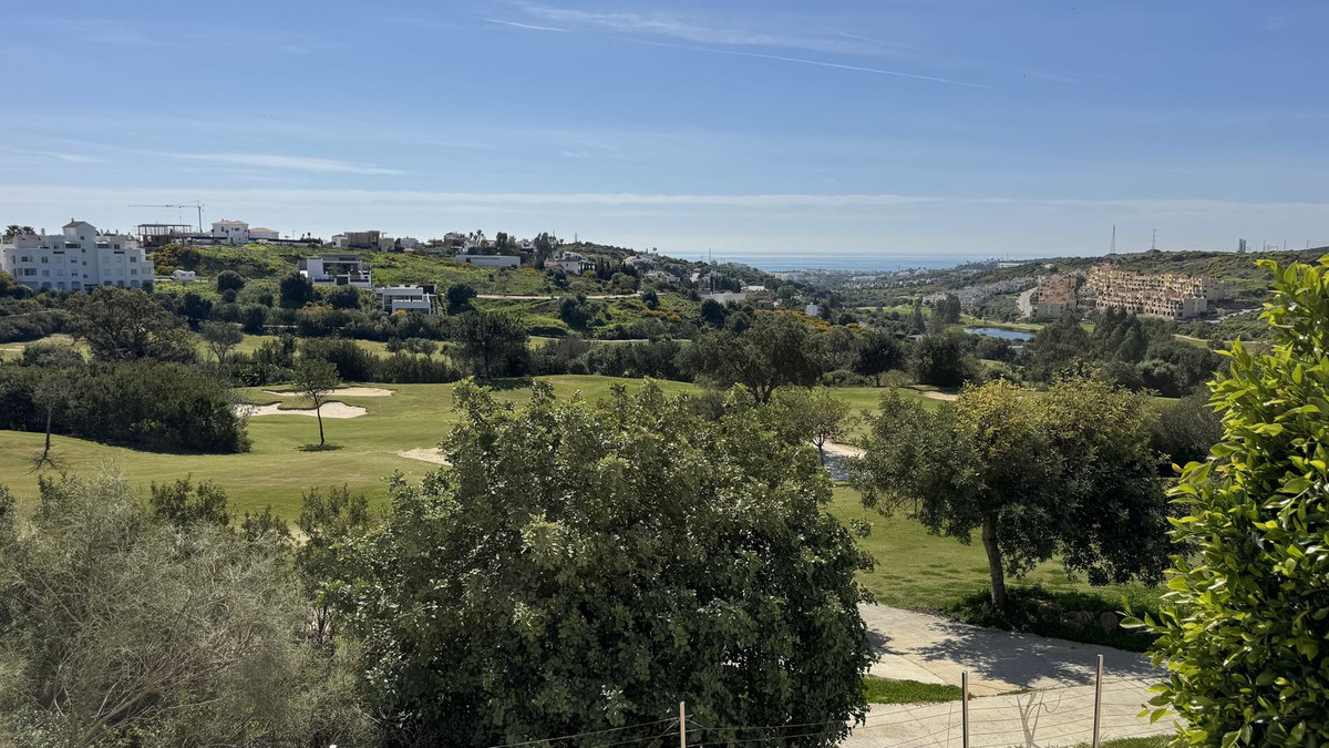 2 Bed Apartment for sale in Estepona Costa Del Sol, Málaga, Spain