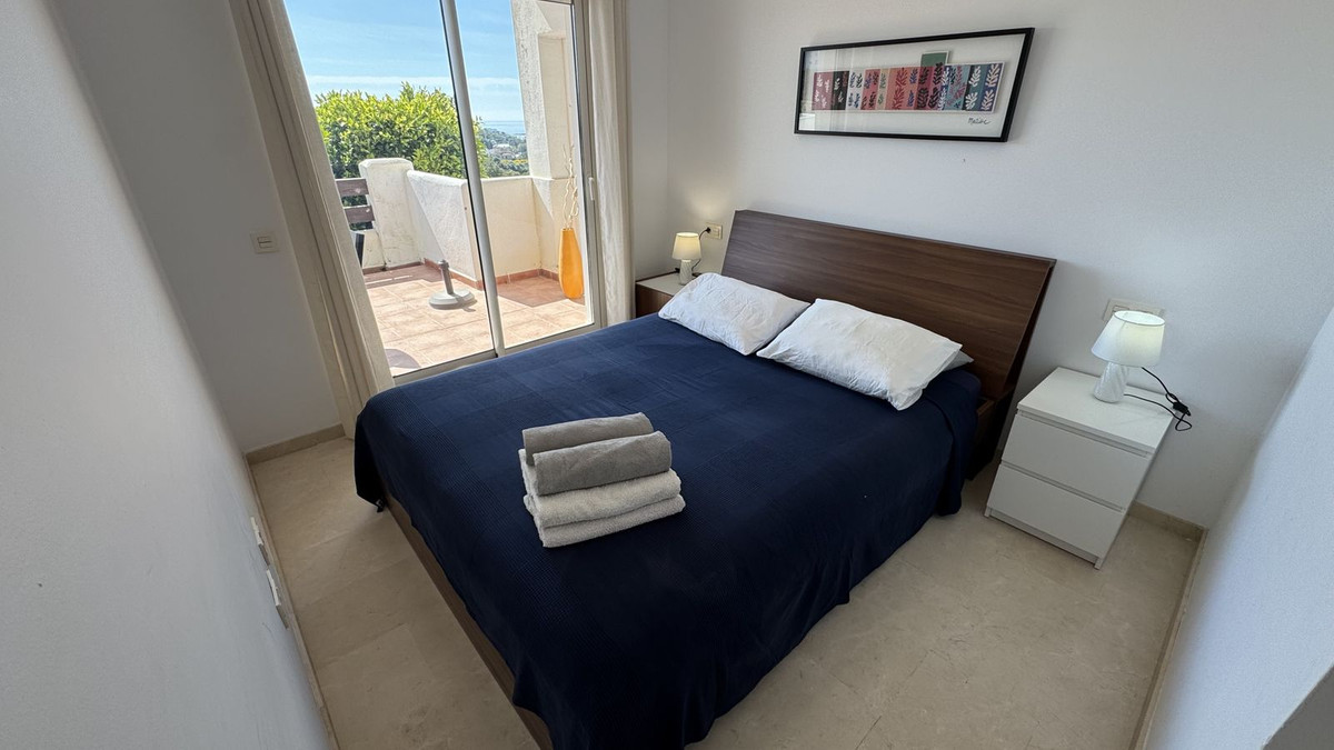 2 Bed Apartment for sale in Estepona Costa Del Sol, Málaga, Spain