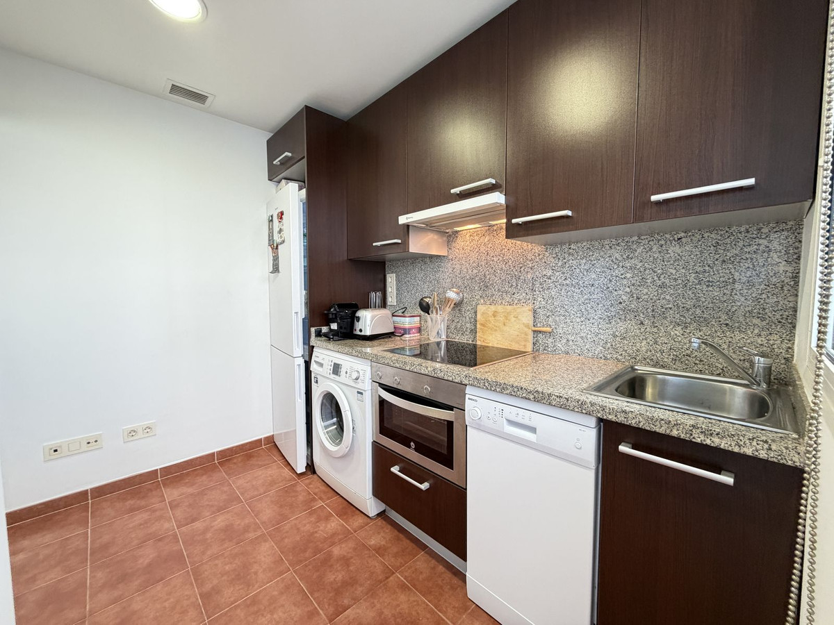 3 Bed Apartment for sale in Estepona Costa Del Sol, Málaga, Spain