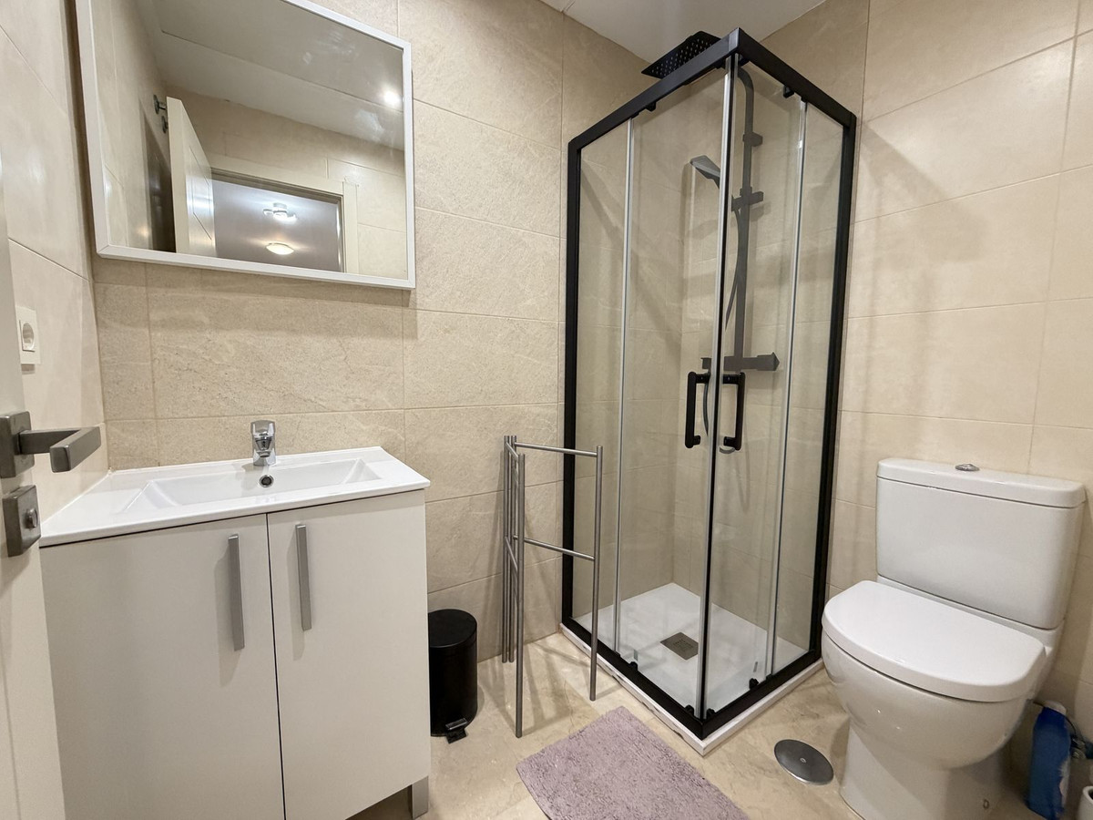 3 Bed Apartment for sale in Estepona Costa Del Sol, Málaga, Spain