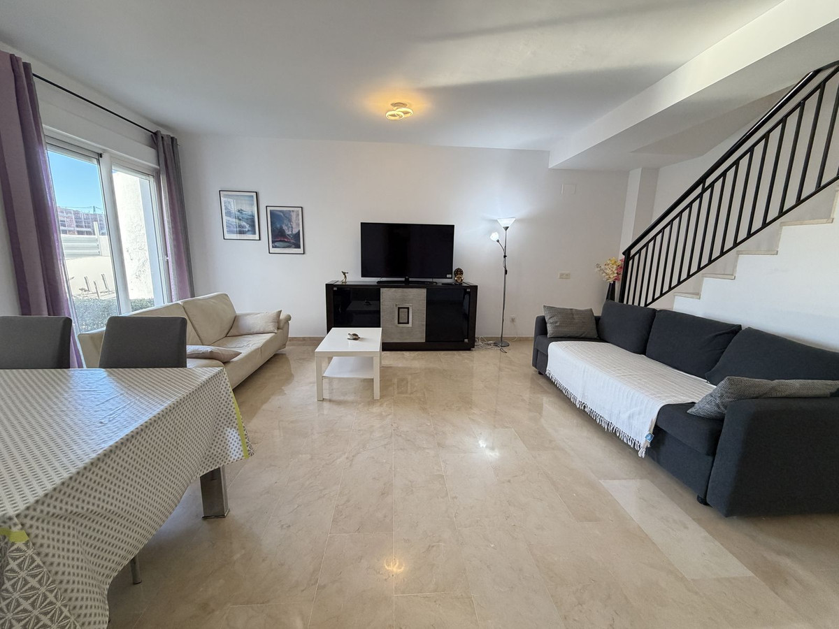 3 Bed Apartment for sale in Estepona Costa Del Sol, Málaga, Spain