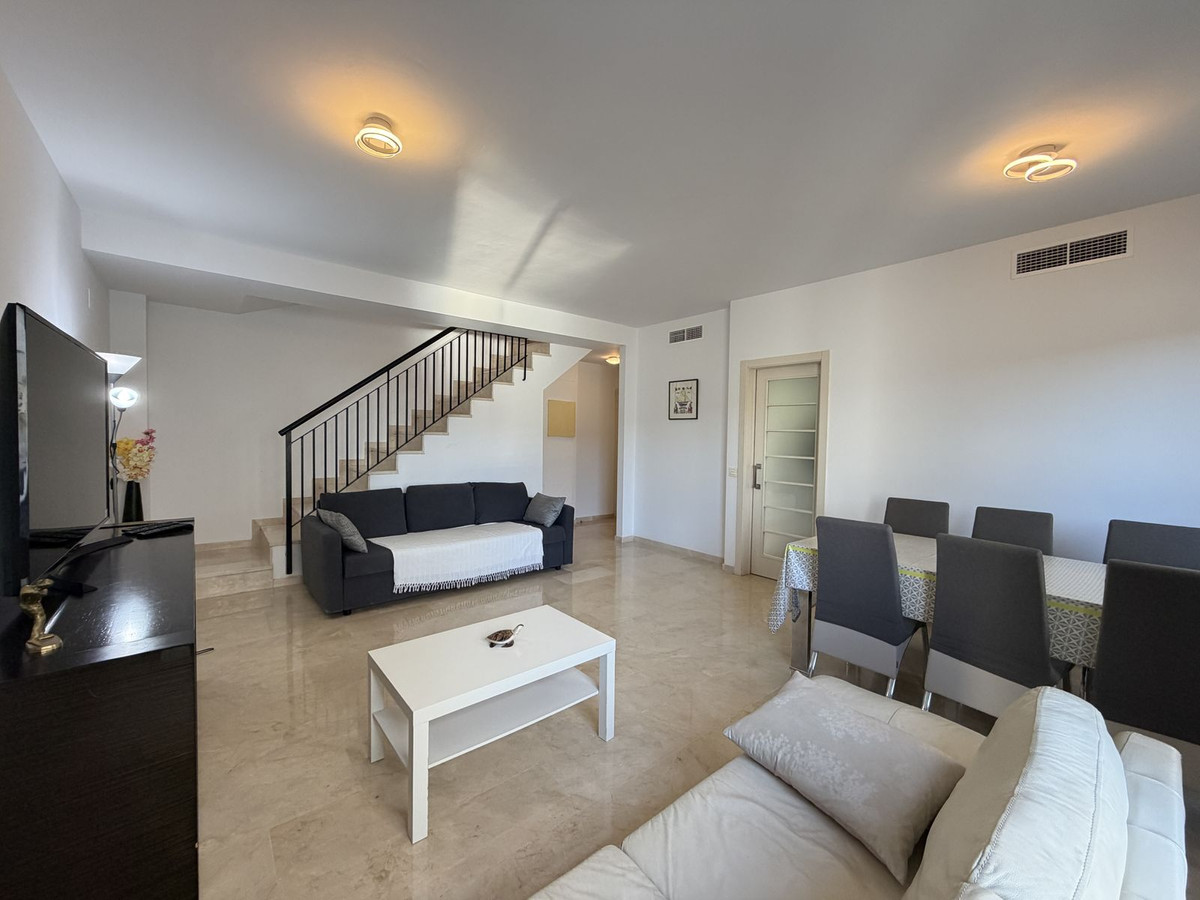 3 Bed Apartment for sale in Estepona Costa Del Sol, Málaga, Spain