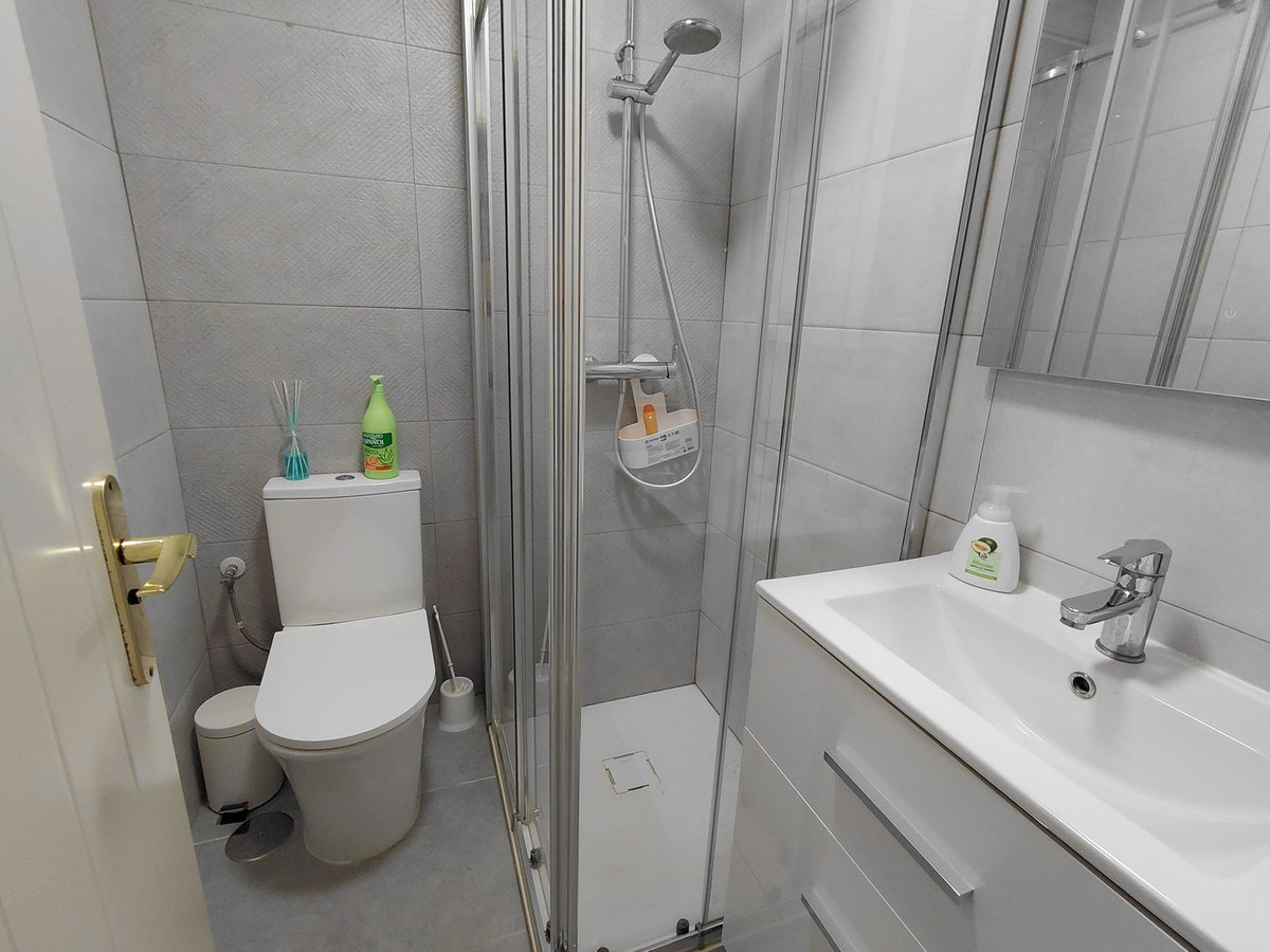 2 Bed Apartment for sale in Calahonda Costa Del Sol, Málaga, Spain