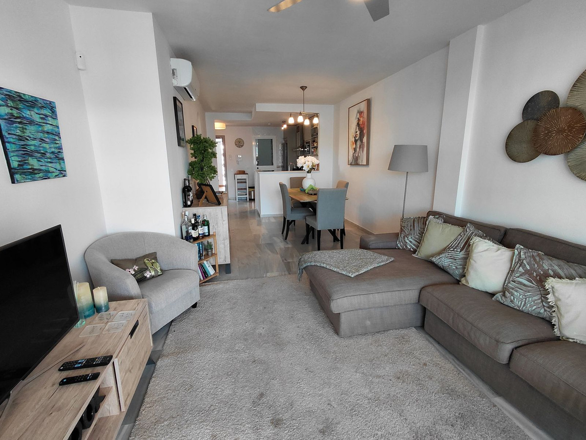 2 Bed Apartment for sale in Calahonda Costa Del Sol, Málaga, Spain