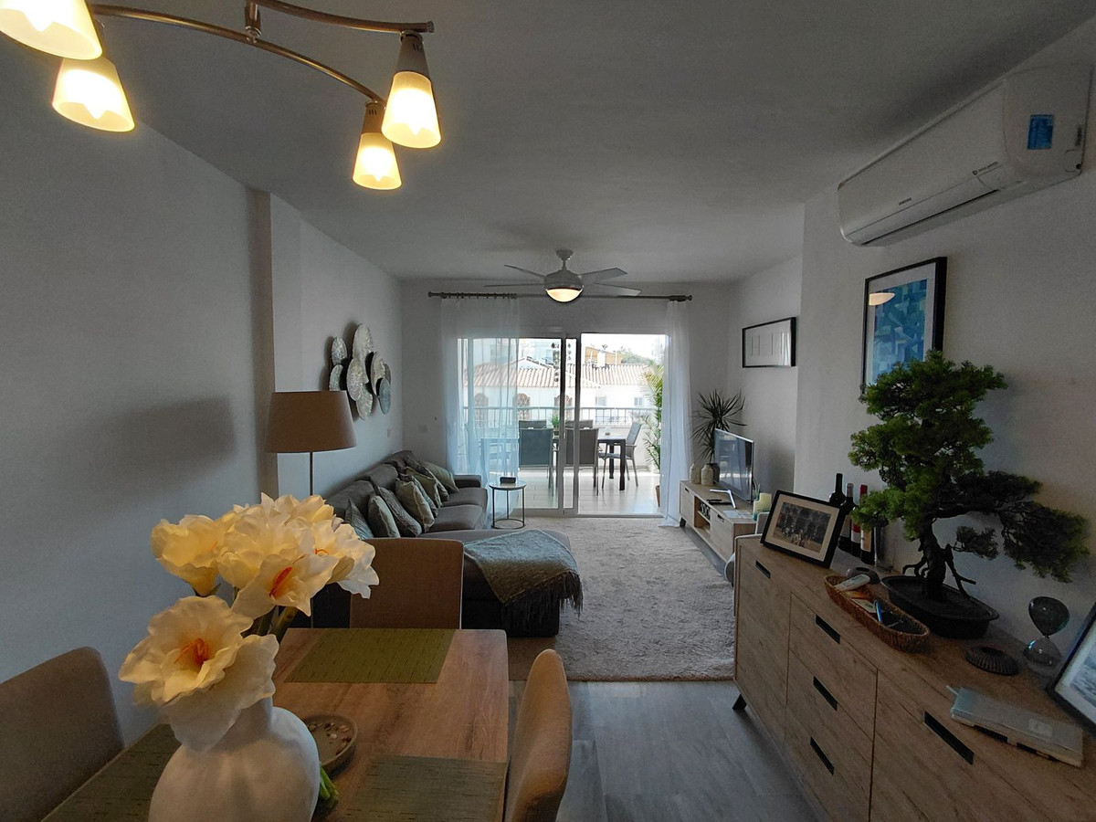 2 Bed Apartment for sale in Calahonda Costa Del Sol, Málaga, Spain