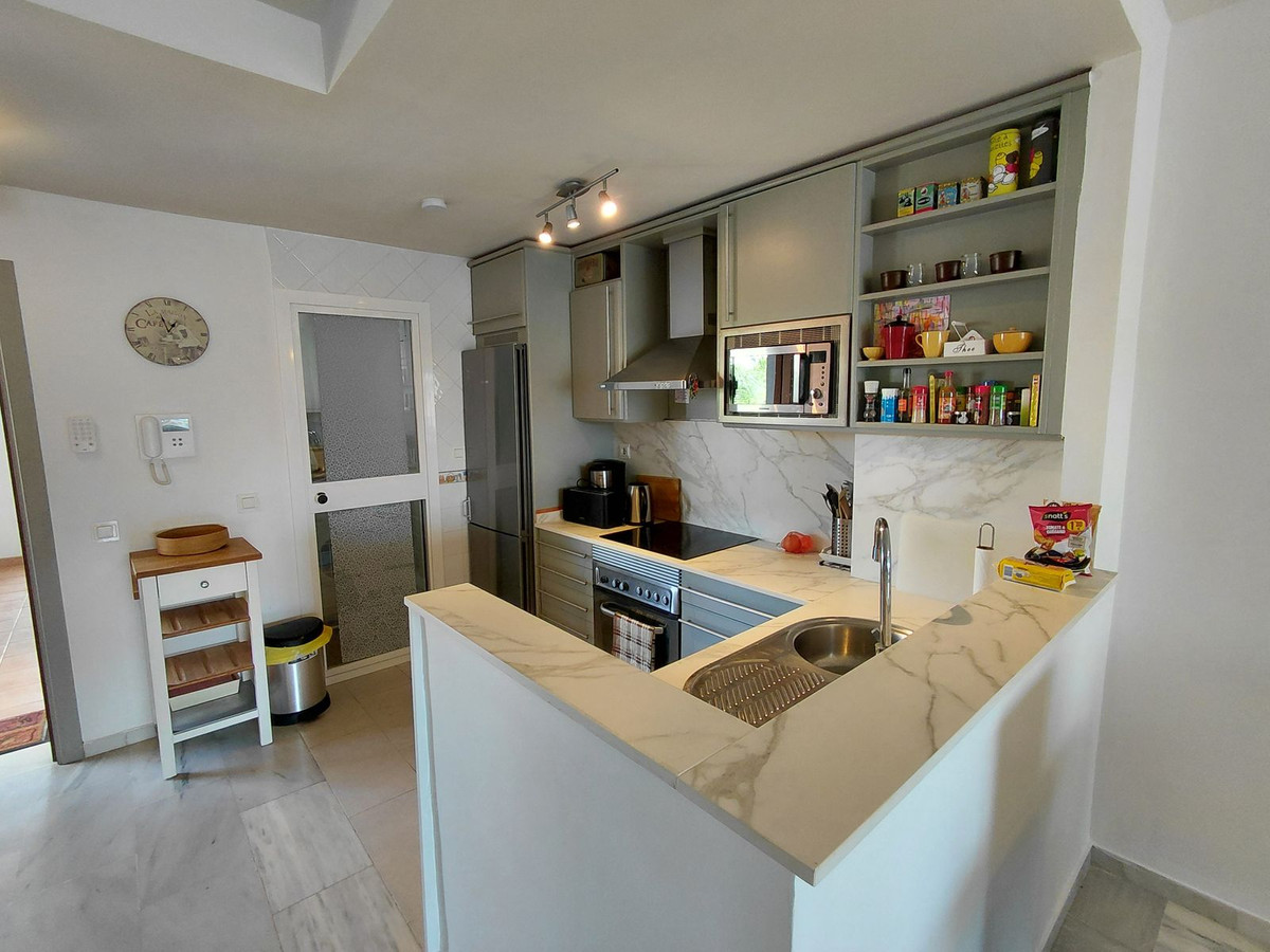 2 Bed Apartment for sale in Calahonda Costa Del Sol, Málaga, Spain