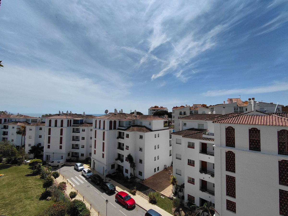 2 Bed Apartment for sale in Calahonda Costa Del Sol, Málaga, Spain