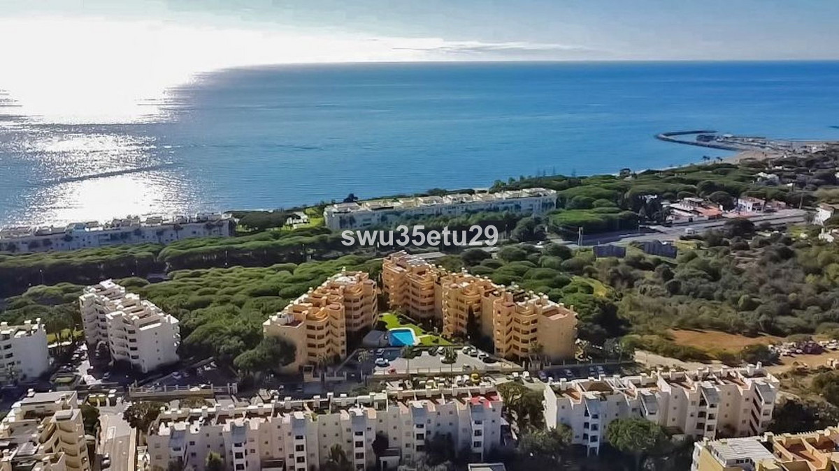 2 Bed Apartment for sale in Calahonda Costa Del Sol, Málaga, Spain