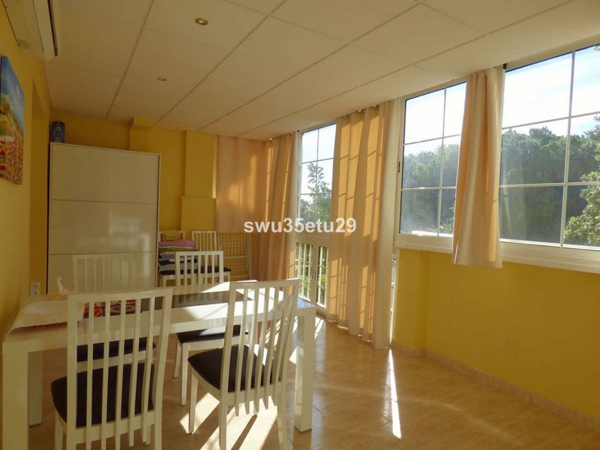2 Bed Apartment for sale in Calahonda Costa Del Sol, Málaga, Spain