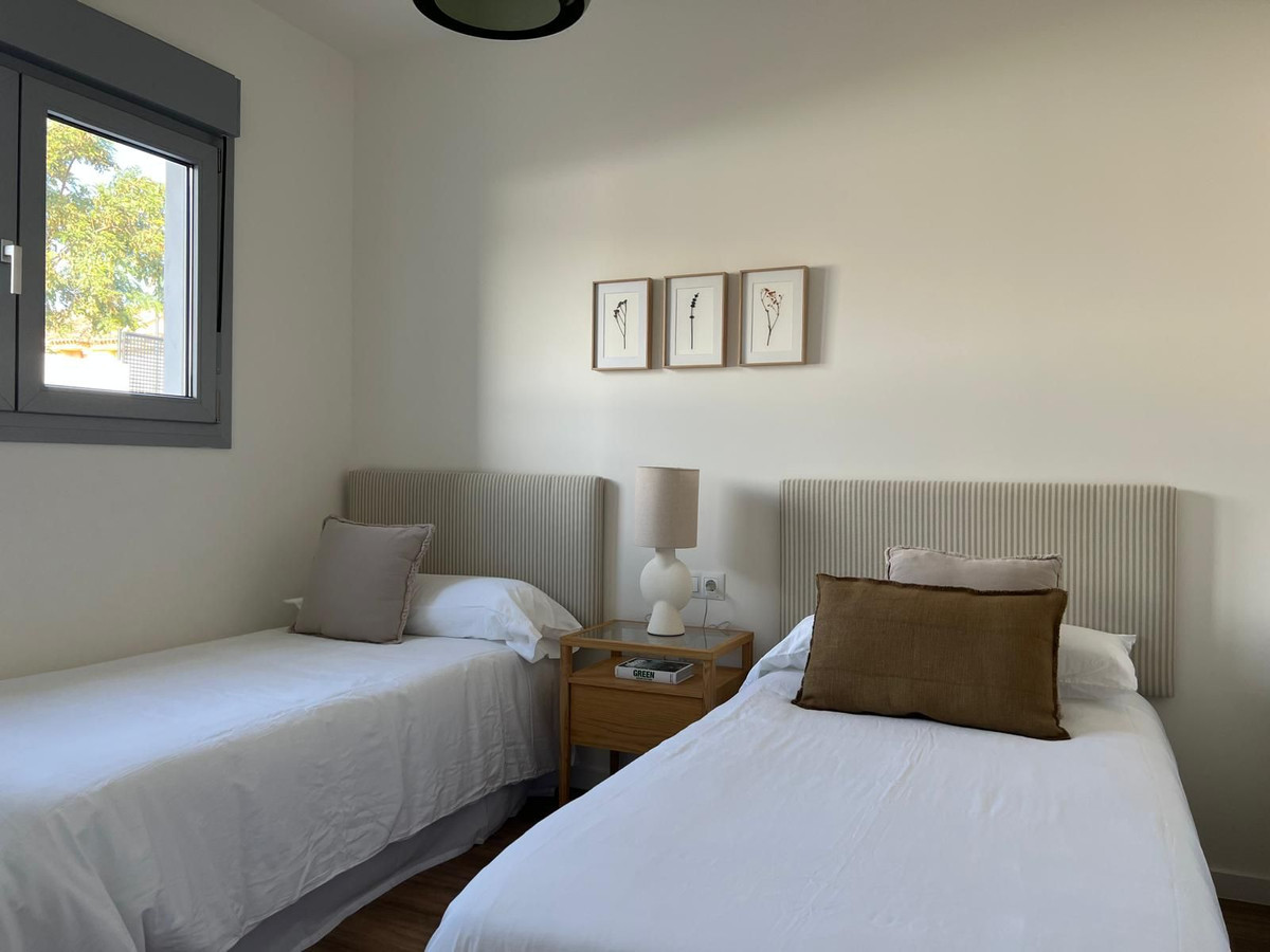 Se vende Apartamento Planta Media de 3 dormitorios en Costa Del Sol, Málaga, España