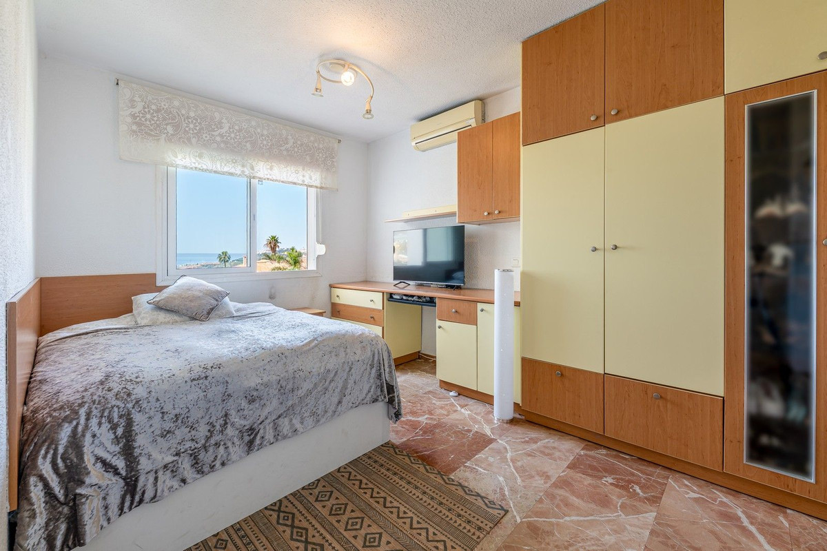 Se vende Villa - Chalet de 5 dormitorios en Costa Del Sol, Málaga, España