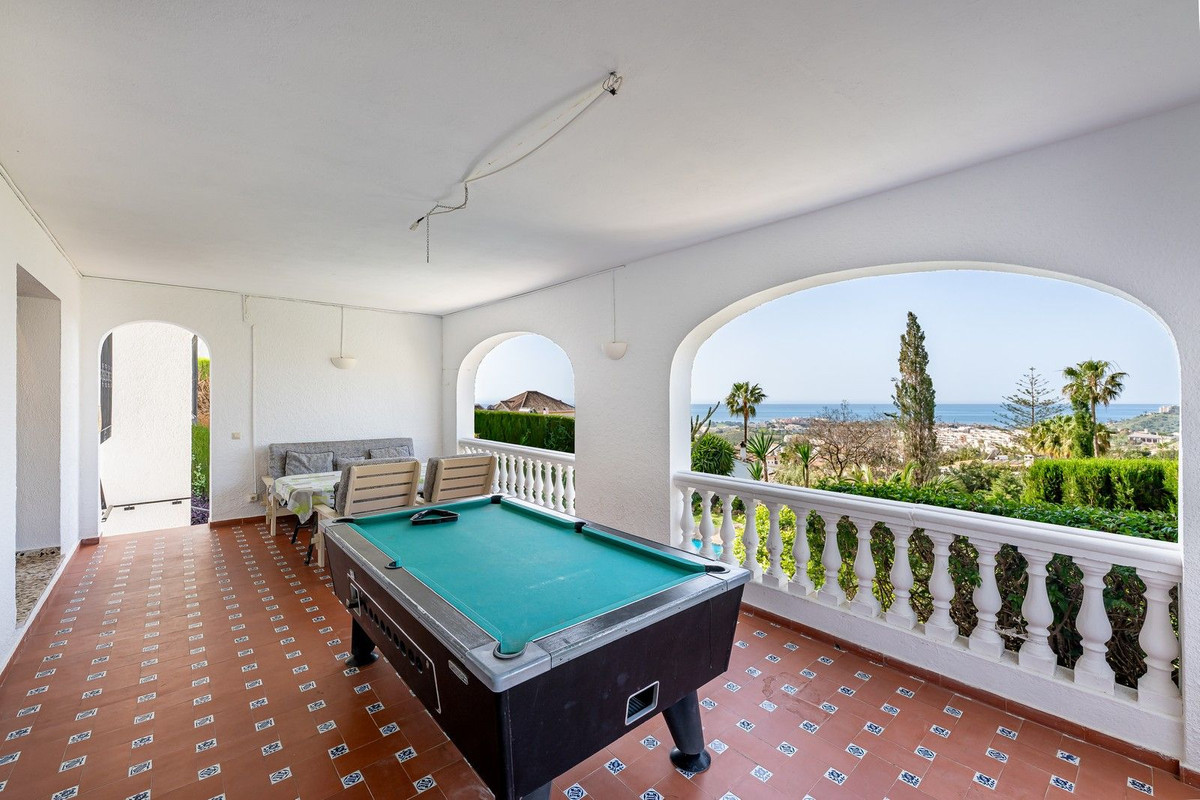 Se vende Villa - Chalet de 5 dormitorios en Costa Del Sol, Málaga, España