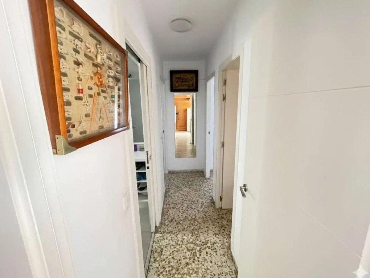 3 Bed Apartment for sale in Marbella Costa Del Sol, Málaga, Spain