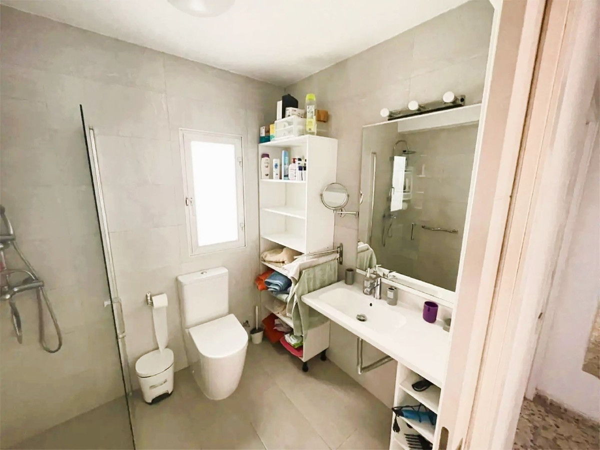 3 Bed Apartment for sale in Marbella Costa Del Sol, Málaga, Spain