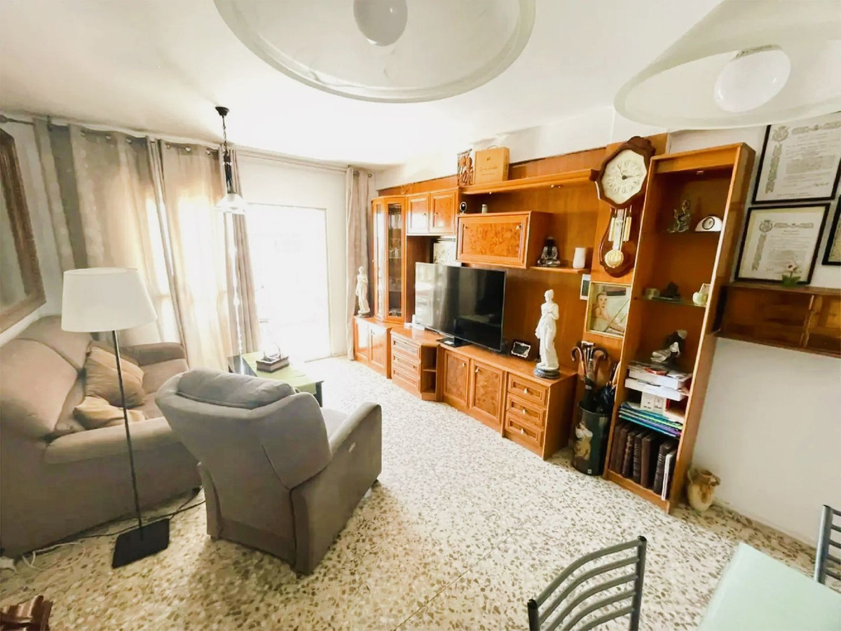 3 Bed Apartment for sale in Marbella Costa Del Sol, Málaga, Spain