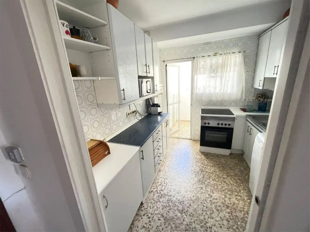 3 Bed Apartment for sale in Marbella Costa Del Sol, Málaga, Spain