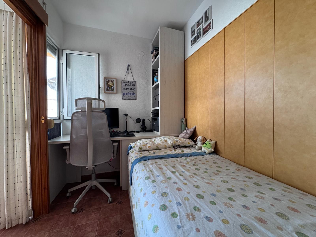 Se vende Apartamento Planta Media de 2 dormitorios en Costa Del Sol, Málaga, España